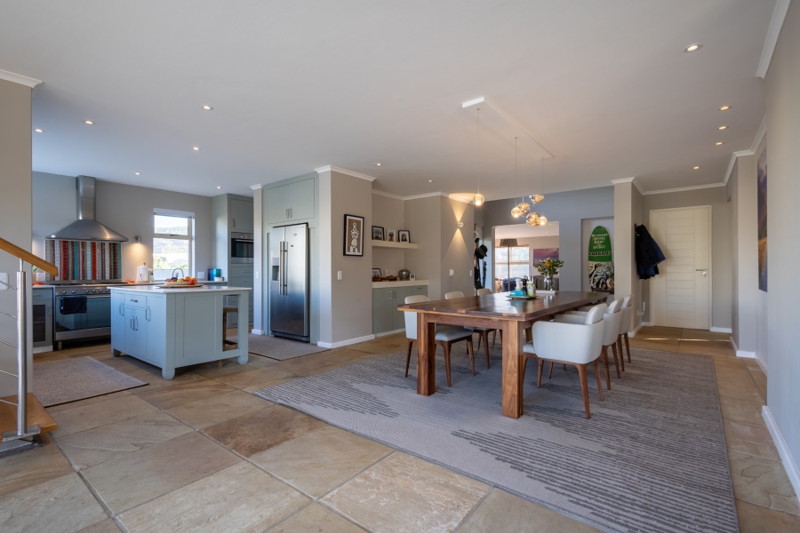 4 Bedroom Property for Sale in Whale Rock Beach Western Cape